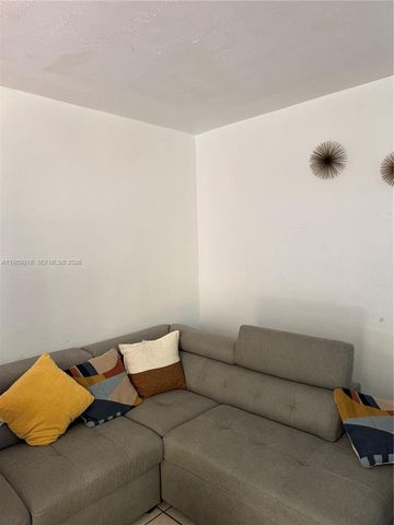 13655 NE 10th Ave 208, North Miami, FL 33161