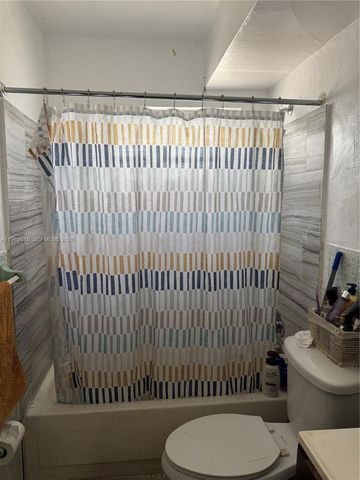 13655 NE 10th Ave 208, North Miami, FL 33161