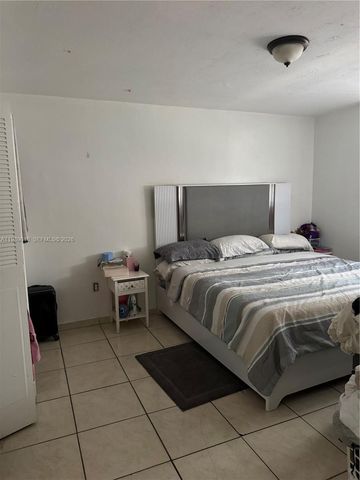 13655 NE 10th Ave 208, North Miami, FL 33161