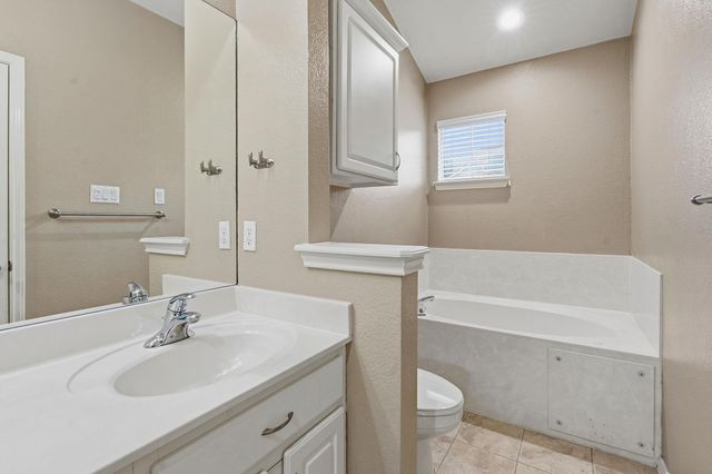 1900 Scofield Ridge PKWY 3002, Austin, TX 78727
