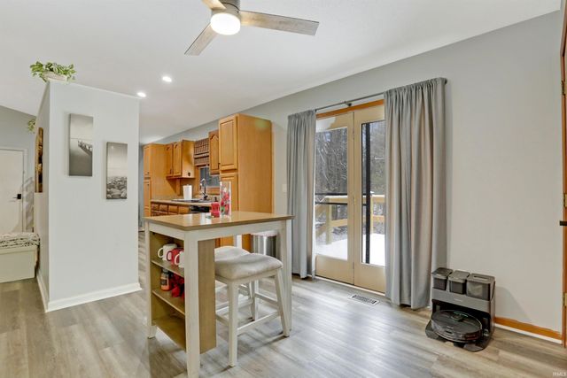 10100 Hillview Drive, Evansville, IN 47720