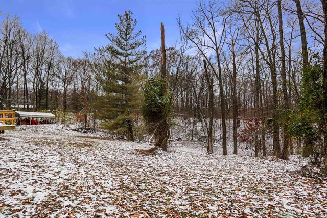 10100 Hillview Drive, Evansville, IN 47720