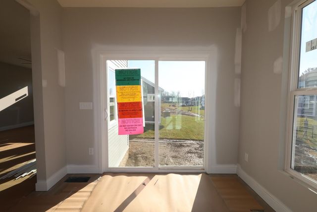 306 Reign Way, Pataskala, OH 43062