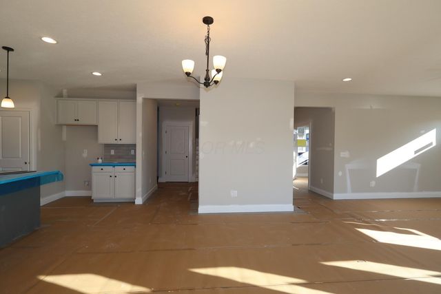 306 Reign Way, Pataskala, OH 43062