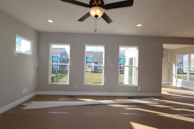 306 Reign Way, Pataskala, OH 43062