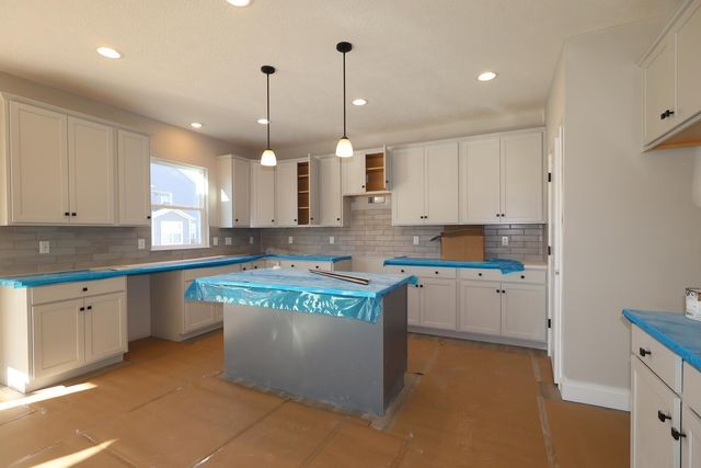 306 Reign Way, Pataskala, OH 43062