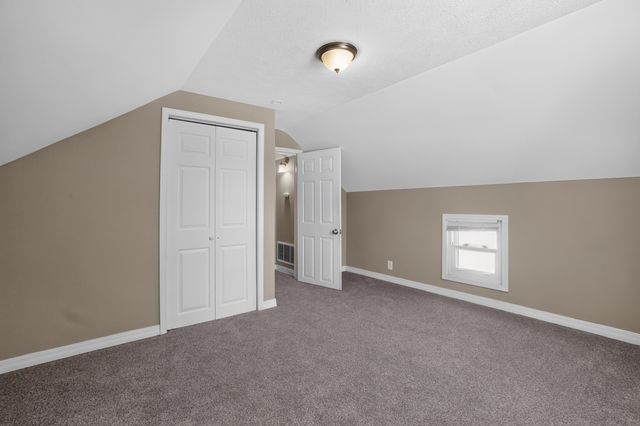 330 STUTSMAN Street, Council Bluffs, IA 51503