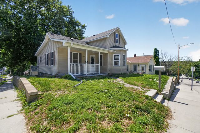 330 STUTSMAN Street, Council Bluffs, IA 51503