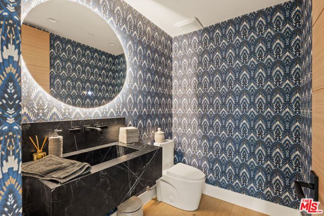 3208 Oakley Drive, Los Angeles, CA 90068