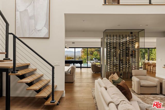 3208 Oakley Drive, Los Angeles, CA 90068