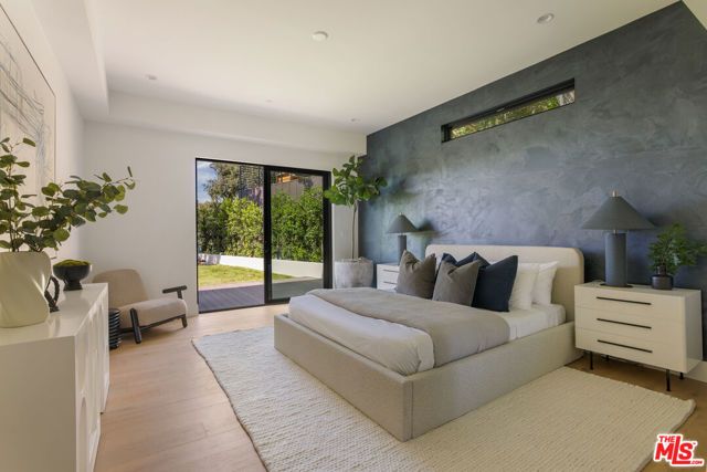 3208 Oakley Drive, Los Angeles, CA 90068