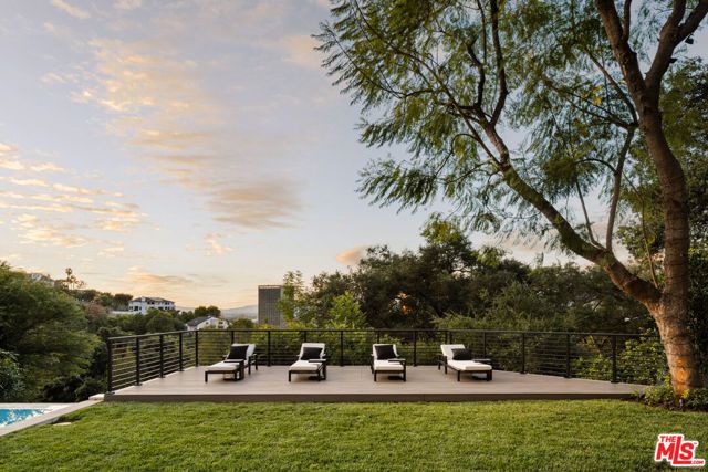 3208 Oakley Drive, Los Angeles, CA 90068