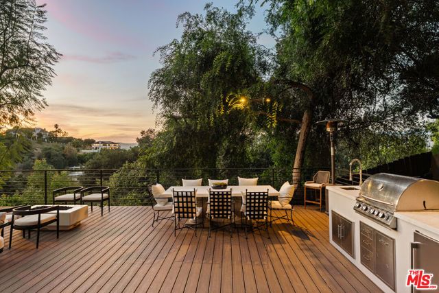 3208 Oakley Drive, Los Angeles, CA 90068