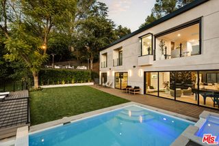 3208 Oakley Drive, Los Angeles, CA 90068