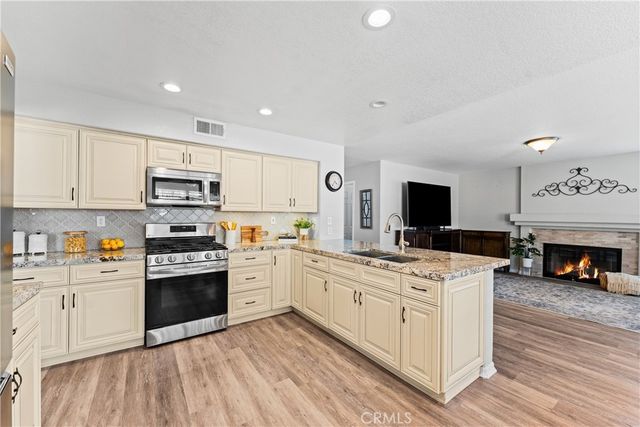 38706 La Mancha Court, Palmdale, CA 93550