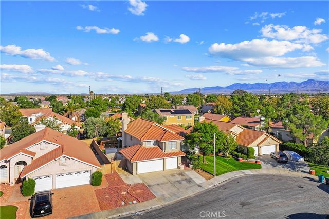 38706 La Mancha Court, Palmdale, CA 93550