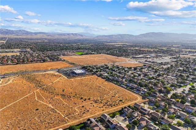 38706 La Mancha Court, Palmdale, CA 93550