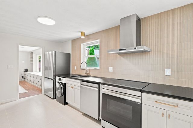 23 Campello Road, Framingham, MA 01701