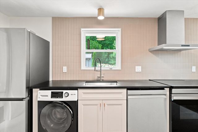 23 Campello Road, Framingham, MA 01701