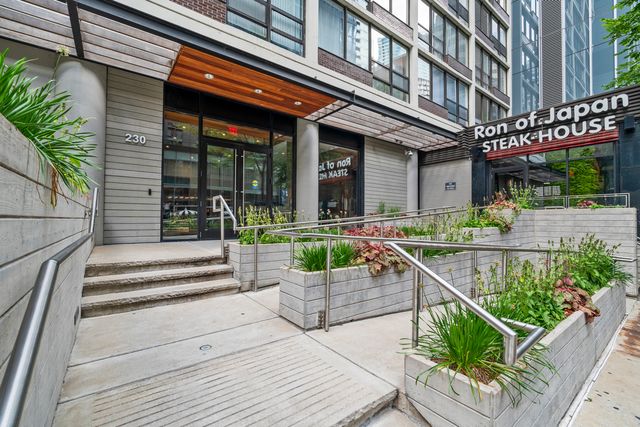 230 E Ontario Street 1703, Chicago, IL 60611