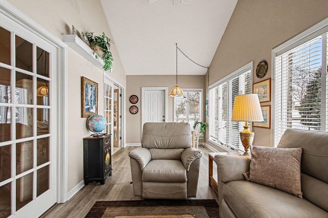 3502 Bob White Circle, Valparaiso, IN 46383