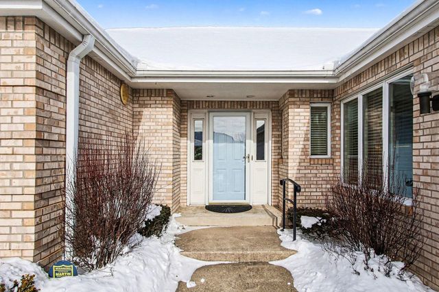 3502 Bob White Circle, Valparaiso, IN 46383