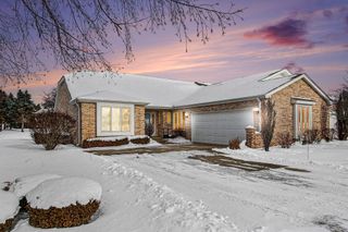 3502 Bob White Circle, Valparaiso, IN 46383