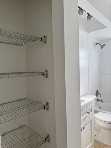 2564 42ND AVENUE N, St Petersburg, FL 33714