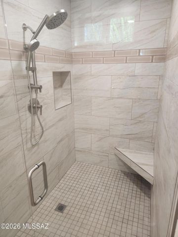 5922 N Placita Del Conde, Tucson, AZ 85718