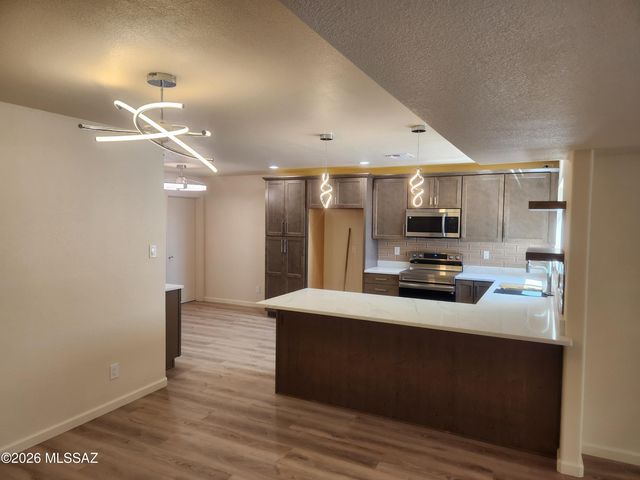 5922 N Placita Del Conde, Tucson, AZ 85718