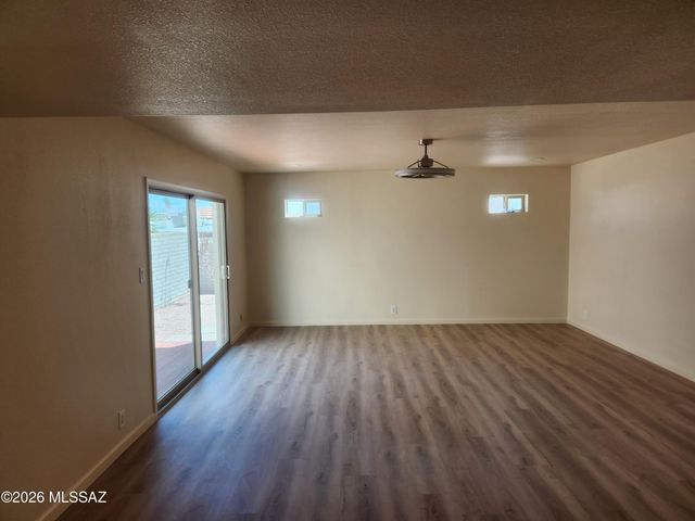 5922 N Placita Del Conde, Tucson, AZ 85718