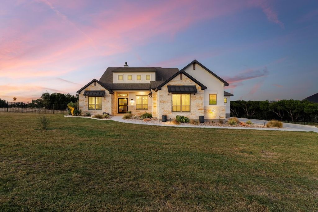 501 Francis CT, Liberty Hill, TX 78642