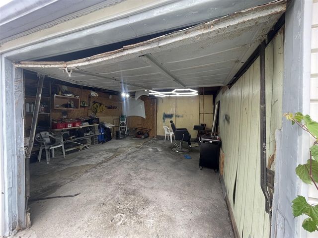 2954 Goodson Street, Hamtramck, MI 48212