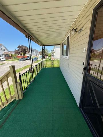 2954 Goodson Street, Hamtramck, MI 48212