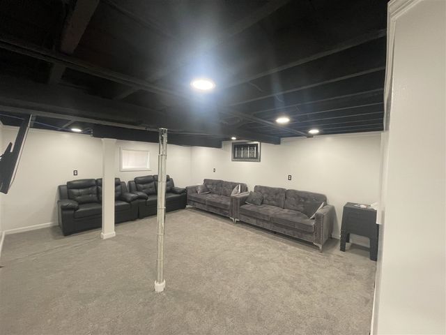 2954 Goodson Street, Hamtramck, MI 48212