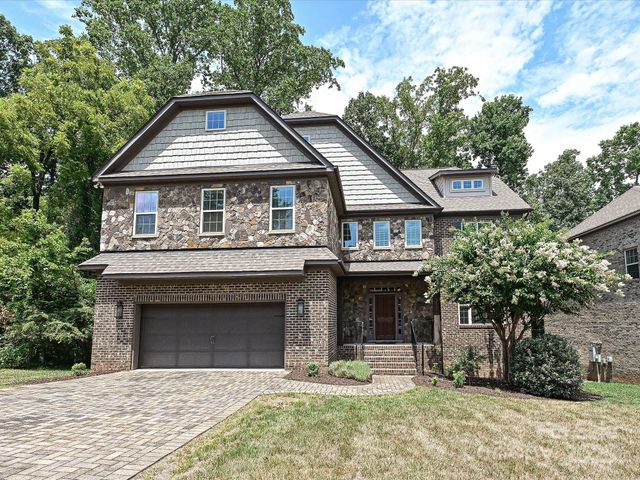 217 Hillandale Drive, Charlotte, NC 28270