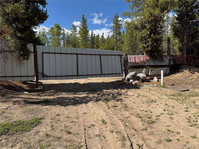 379 Spruce Dr, Leadville, CO 80461