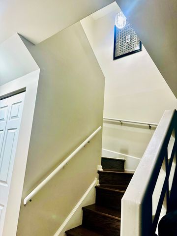 225 Port Royal Circle 225, Aurora, IL 60504