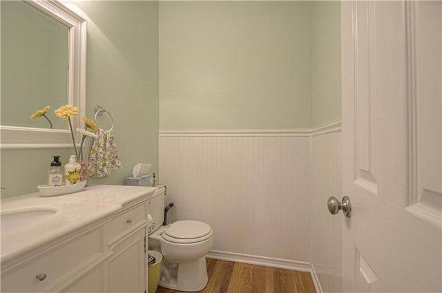 669 N Pine Circle, Gardner, KS 66030