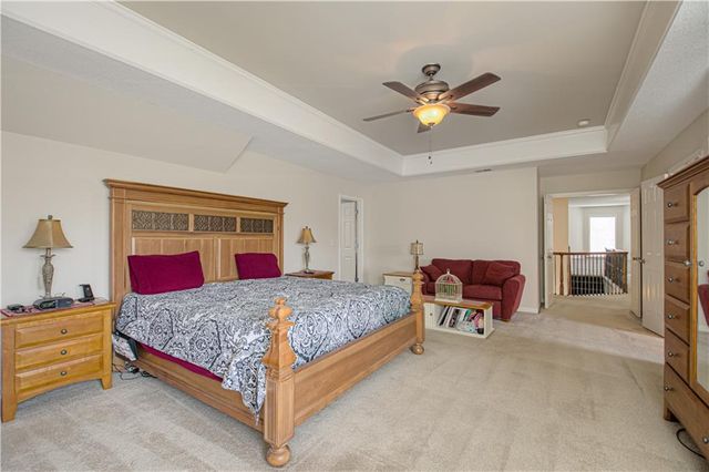 669 N Pine Circle, Gardner, KS 66030