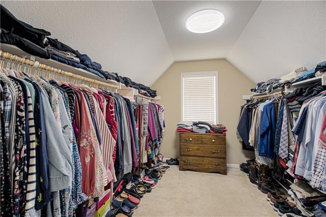 669 N Pine Circle, Gardner, KS 66030