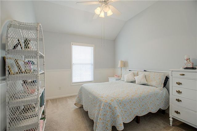 669 N Pine Circle, Gardner, KS 66030