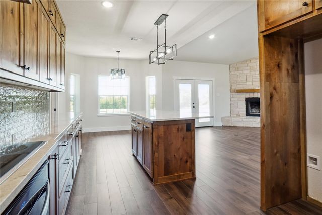 293 County Road 1111, Decatur, TX 76234