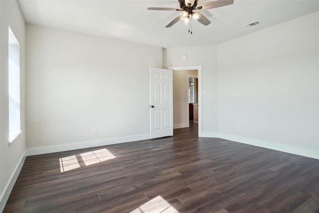 293 County Road 1111, Decatur, TX 76234