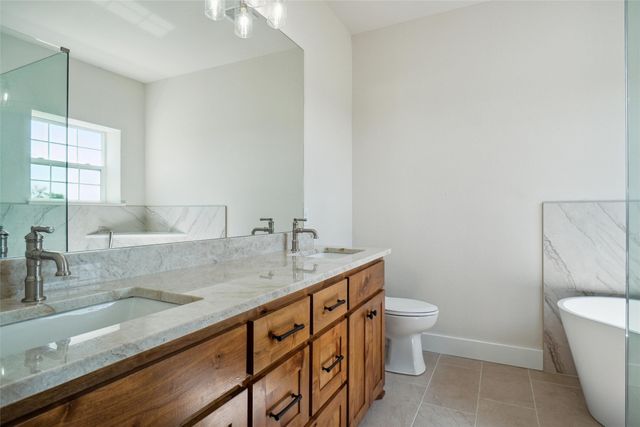 293 County Road 1111, Decatur, TX 76234