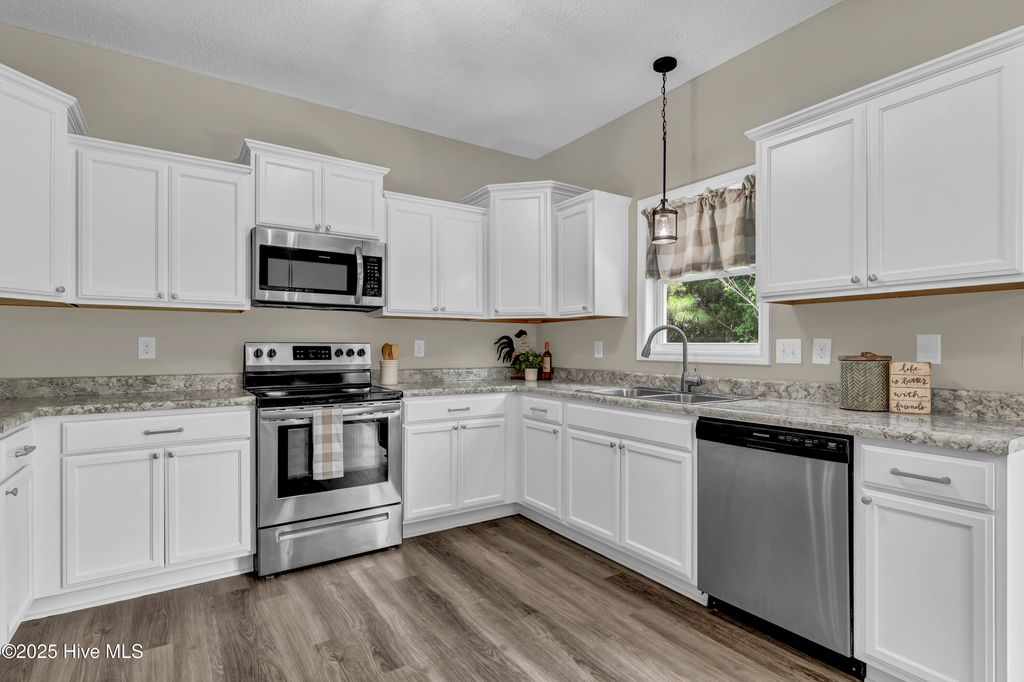 4029 Hunters Trail, Jacksonville, NC 28546