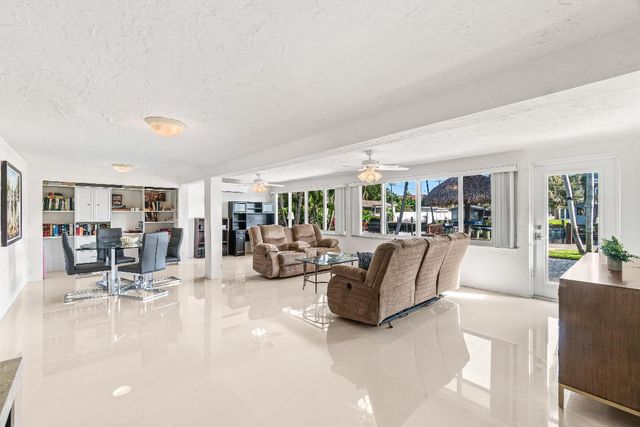 2815 Cormorant Road, Delray Beach, FL 33484