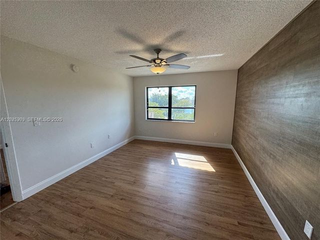 1121 SW 122nd Ave 412-2, Miami, FL 33184