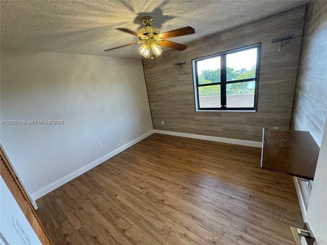 1121 SW 122nd Ave 412-2, Miami, FL 33184