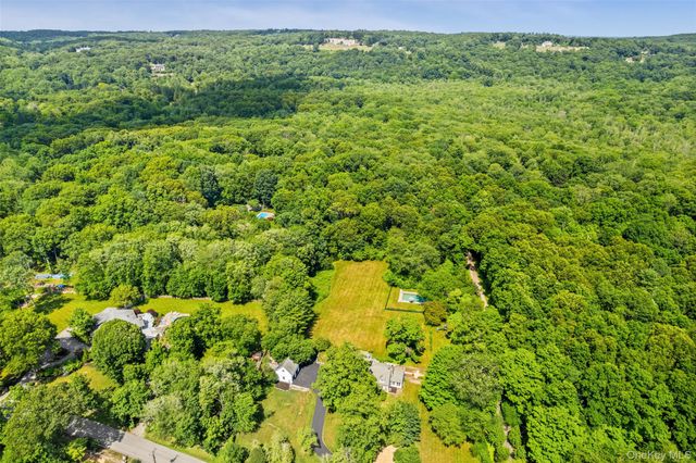 137 Boway Road, South Salem, NY 10590